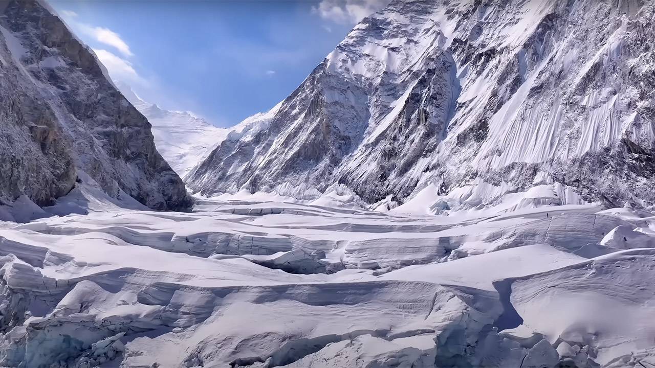 El DJI Mavic 3 Pro sobrevuela el Monte Everest logrando una hazaña aeronáutica